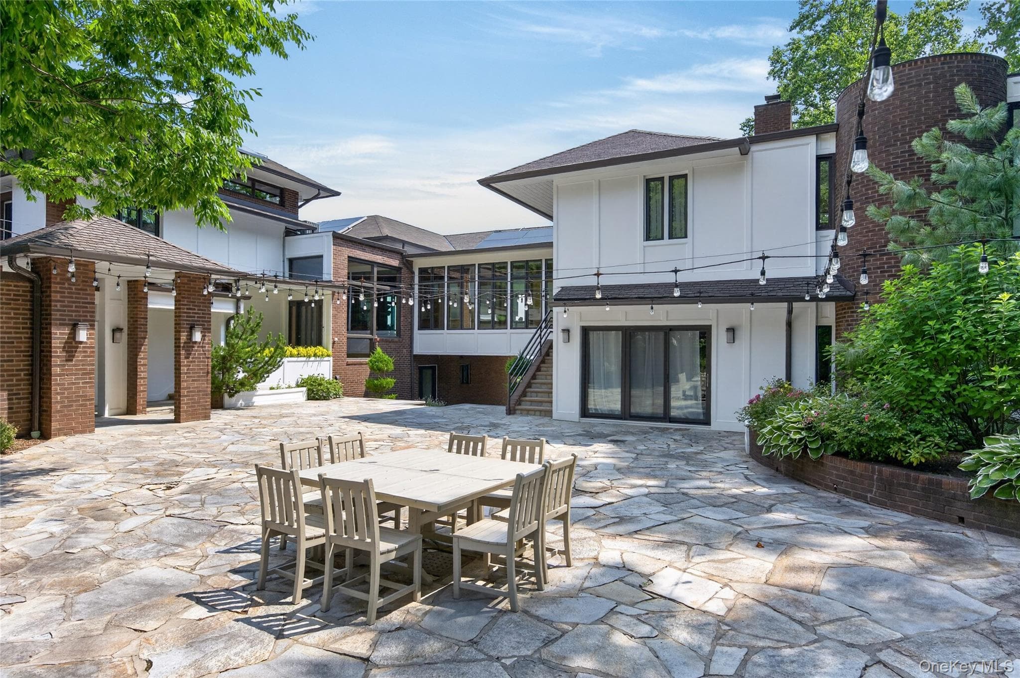 235 Cleft Road thumbnail 3