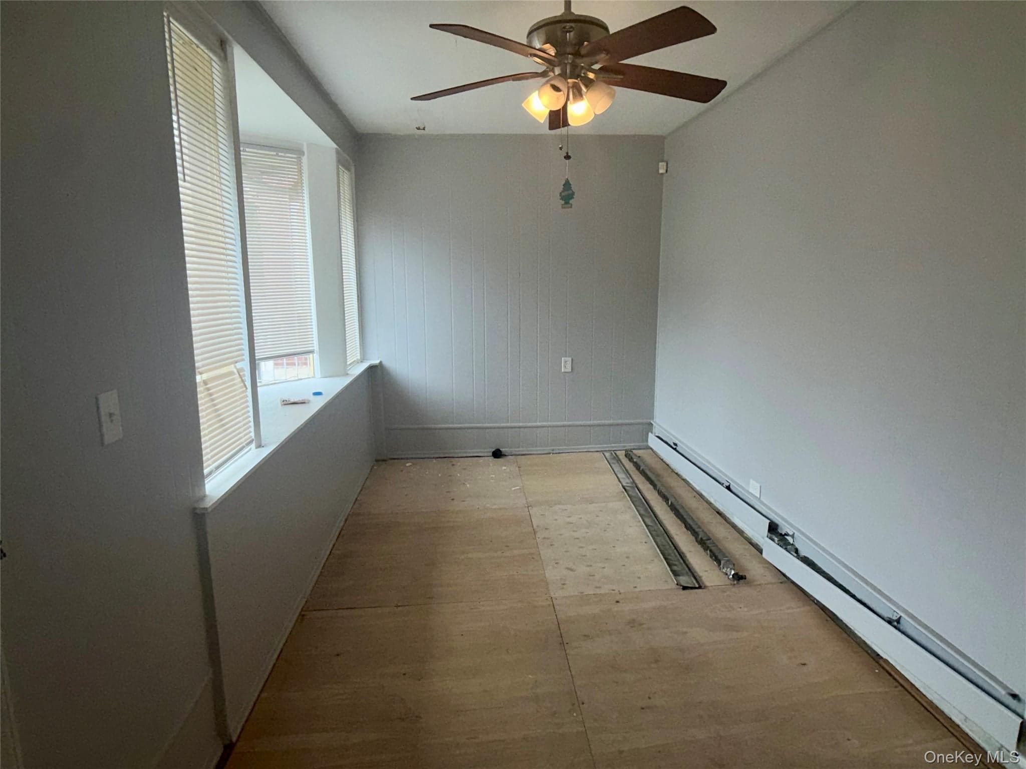 2791 Claflin Avenue thumbnail 2