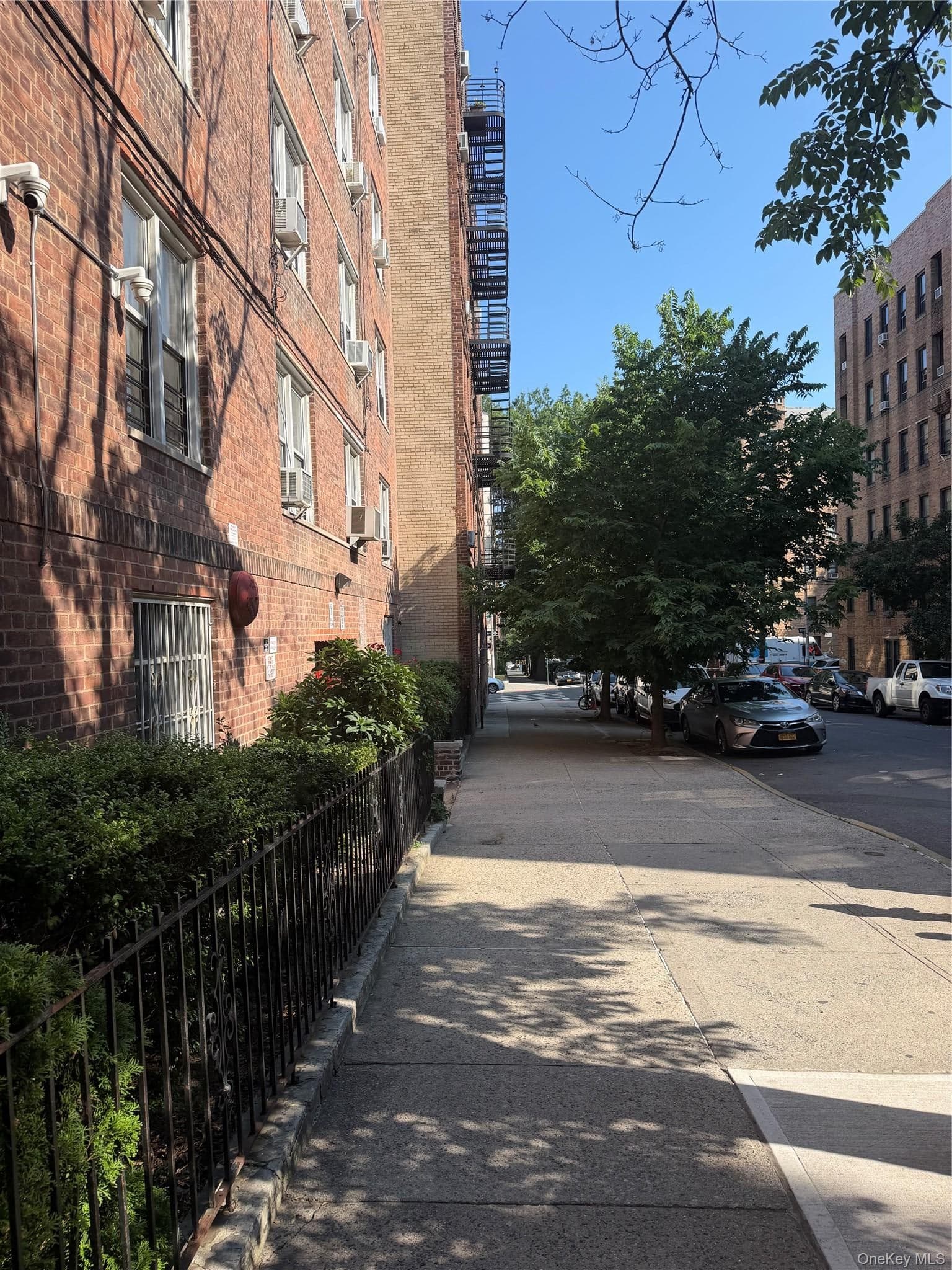 325 E 201 Street Unit: 5 G thumbnail 15