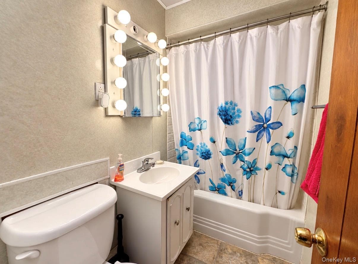 140 Hallock Landing Road thumbnail 17