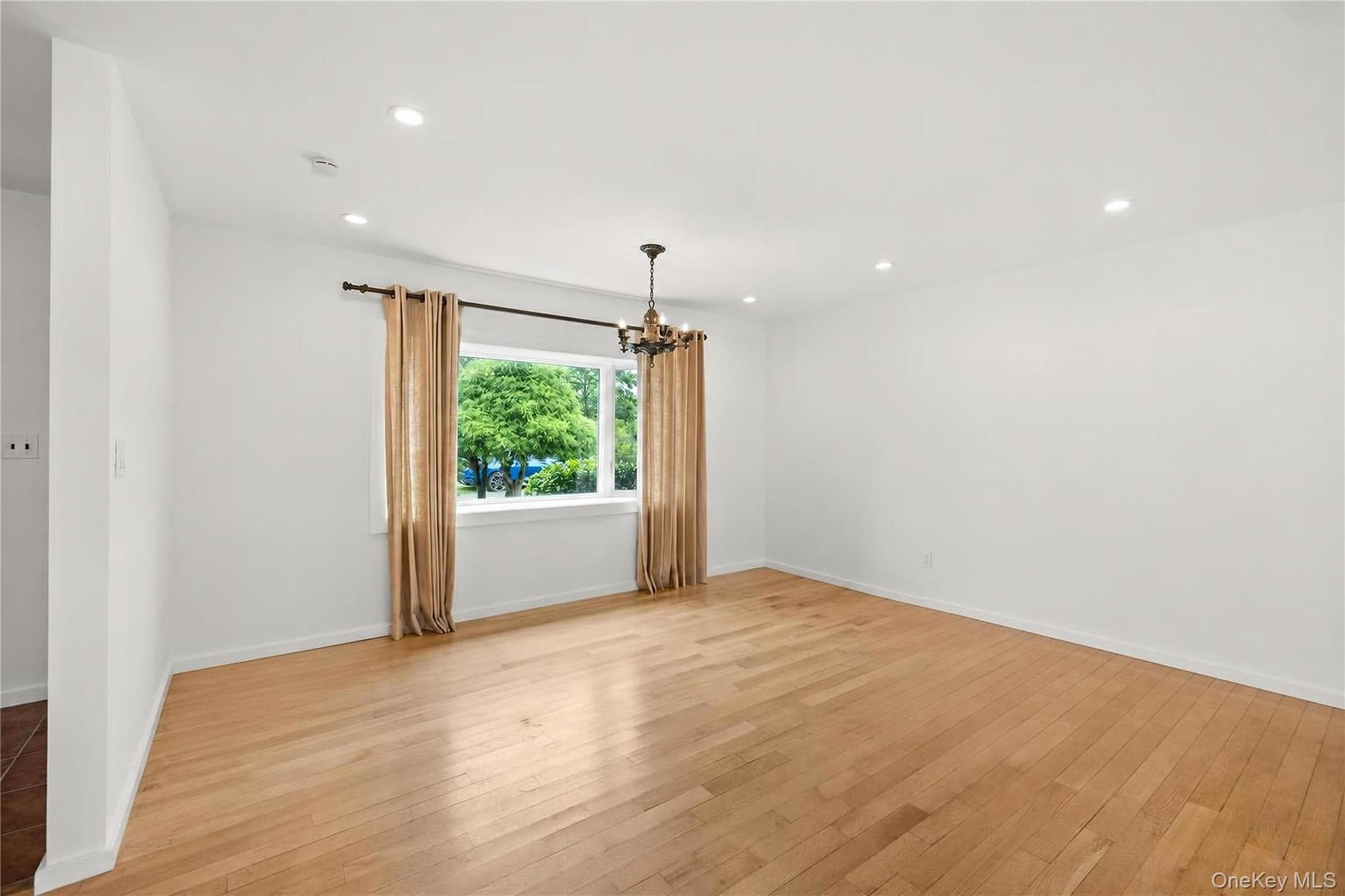 12 Bayview Avenue thumbnail 17