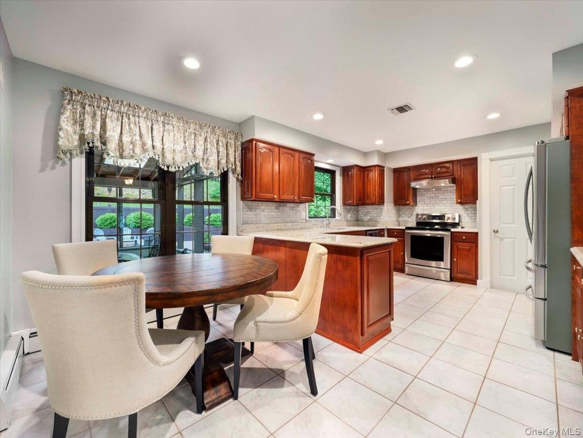 10 Burham Drive thumbnail 15