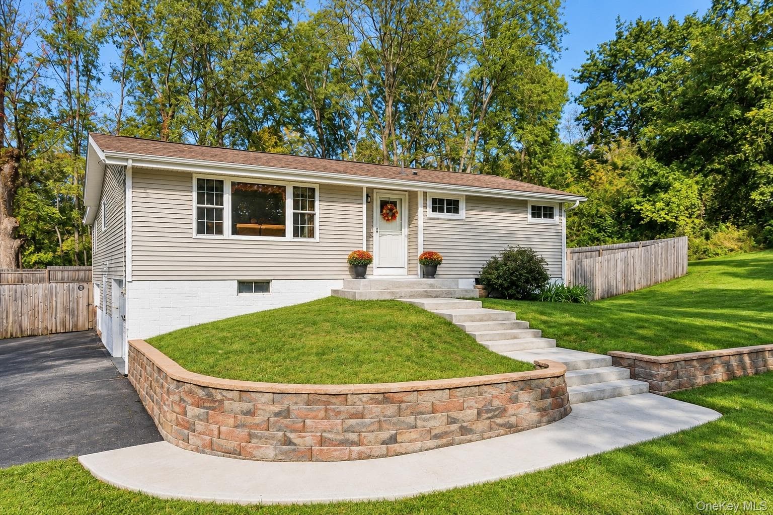 63 Martin Road thumbnail 2