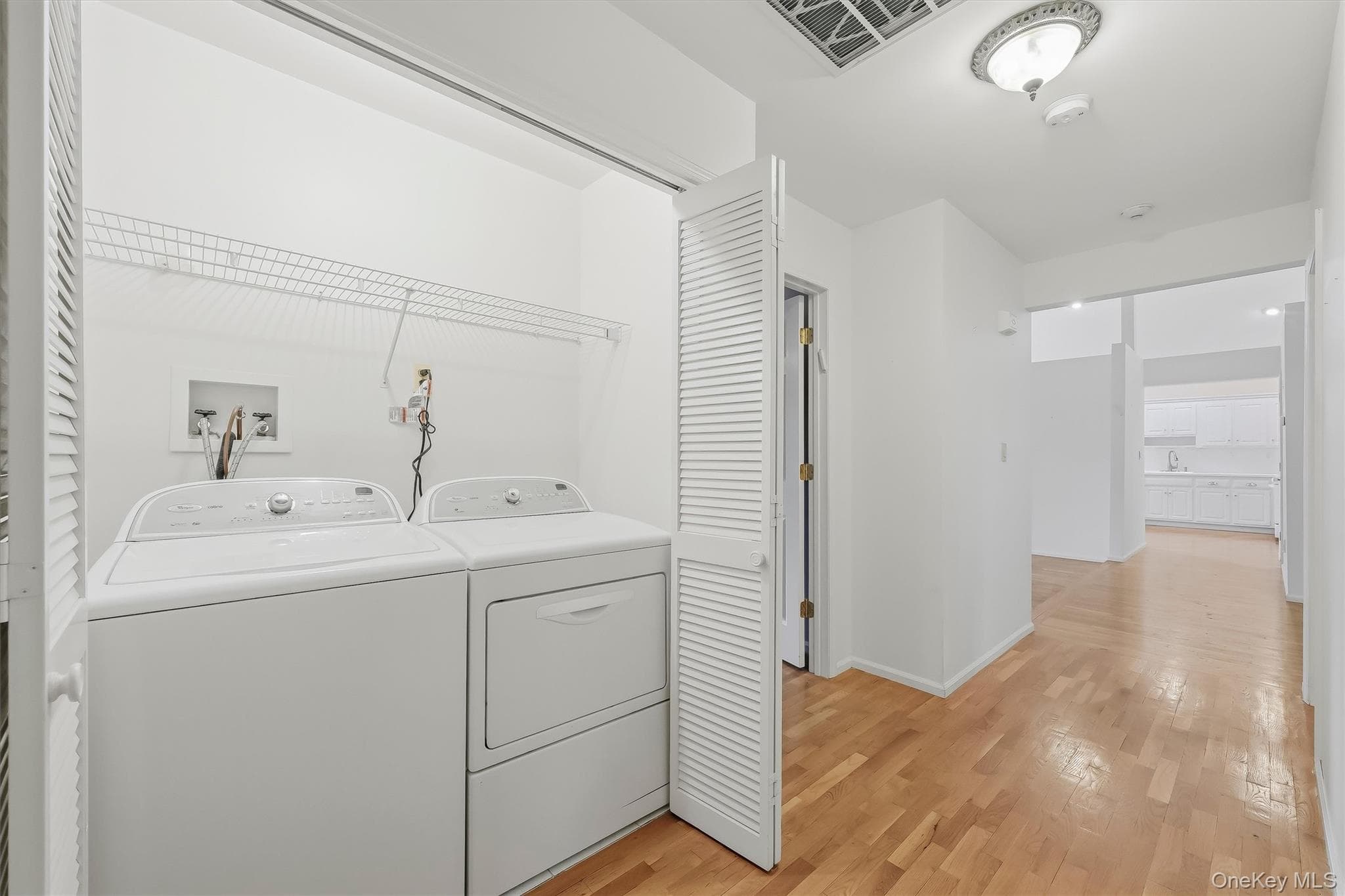 26 Washington Circle thumbnail 15