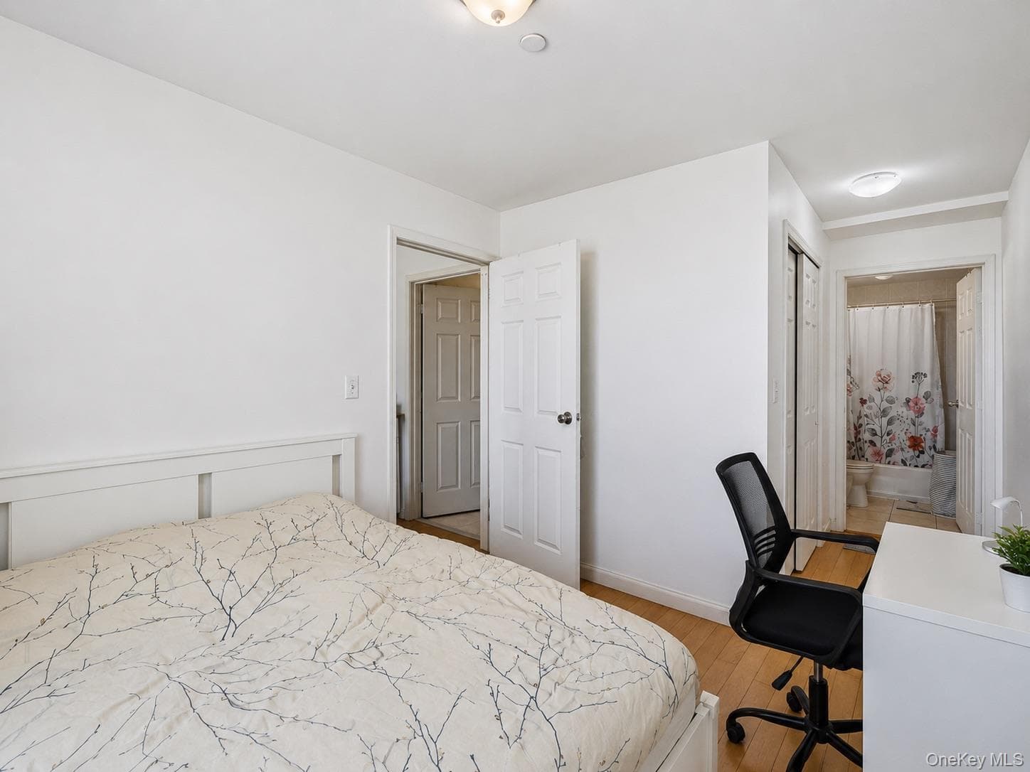 81-15 Queens boulevard 7c Blvd thumbnail 7