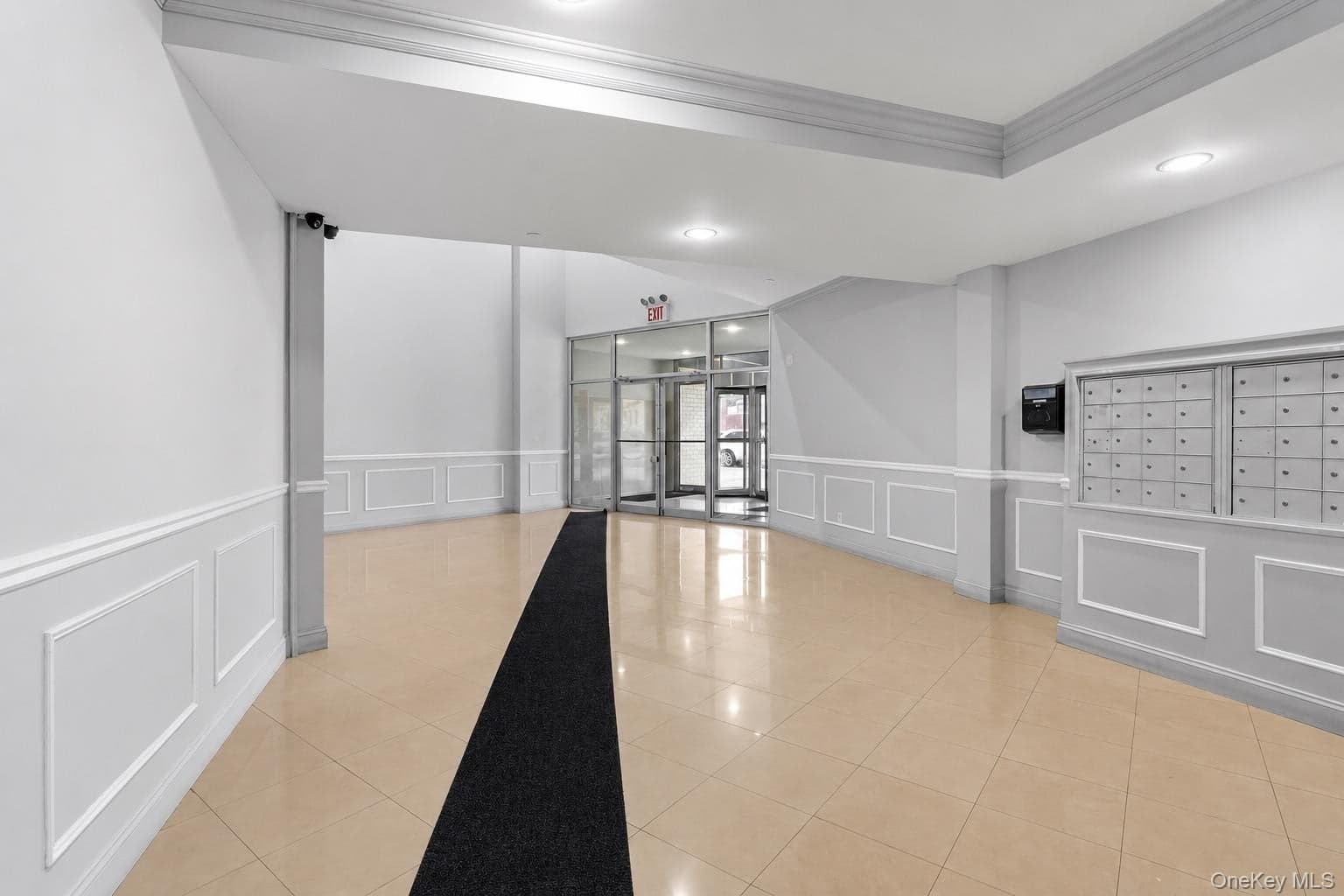 81-15 Queens boulevard 7c Blvd thumbnail 12