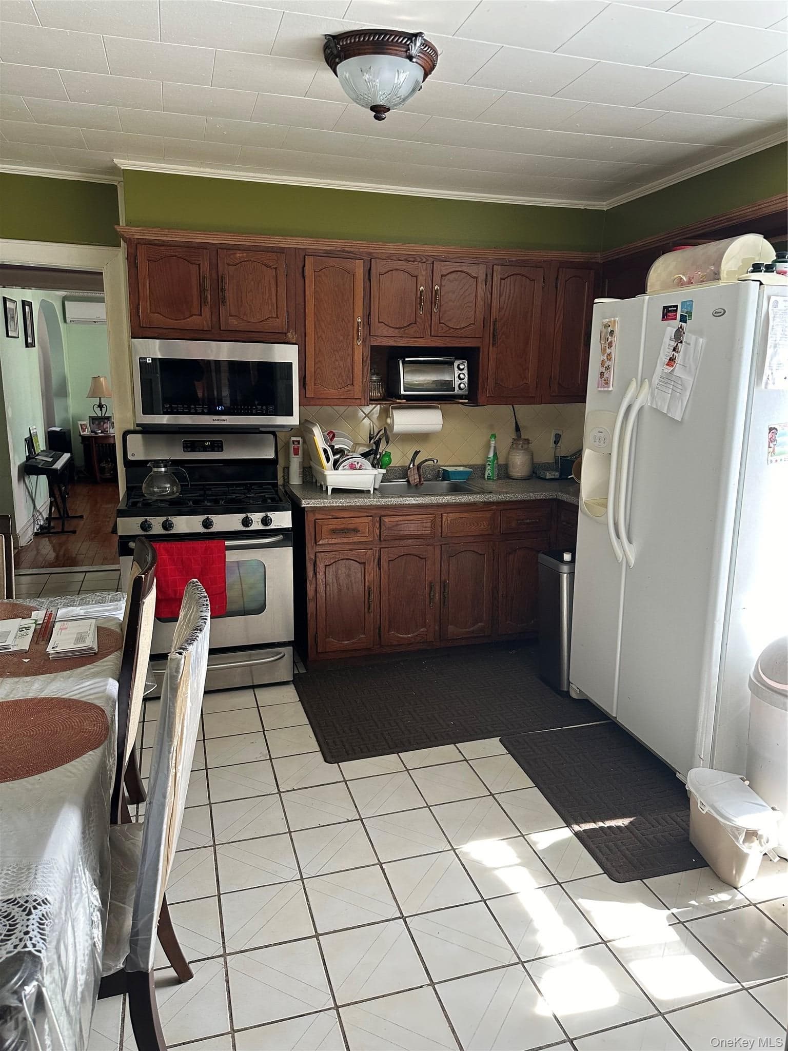 3643 Paulding Avenue thumbnail 8