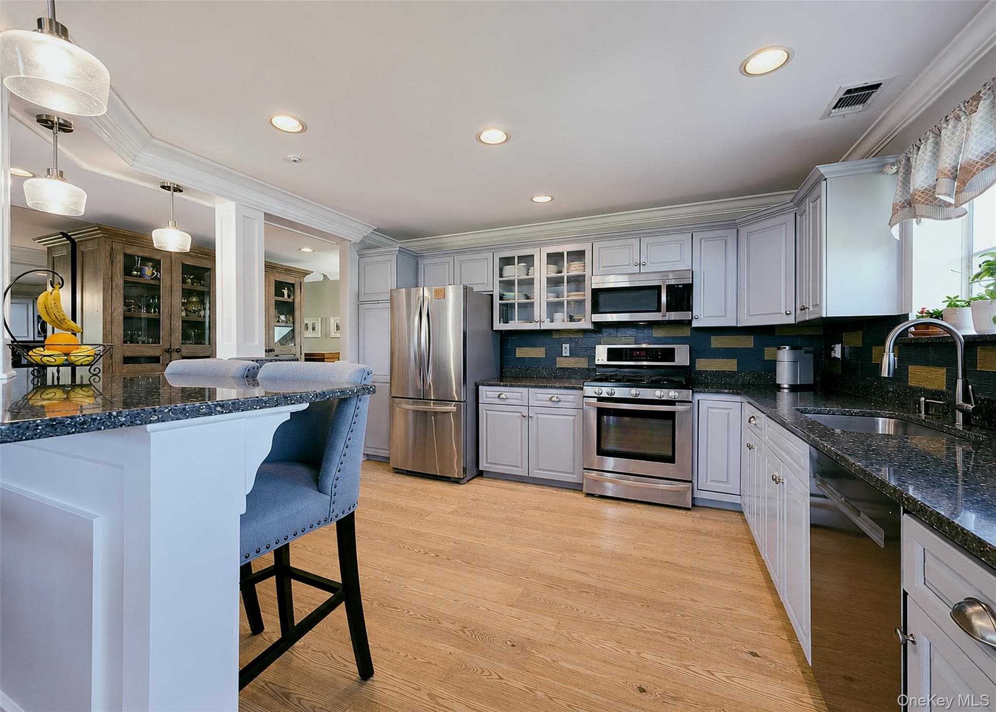 377 Quarry Pond Court thumbnail 7
