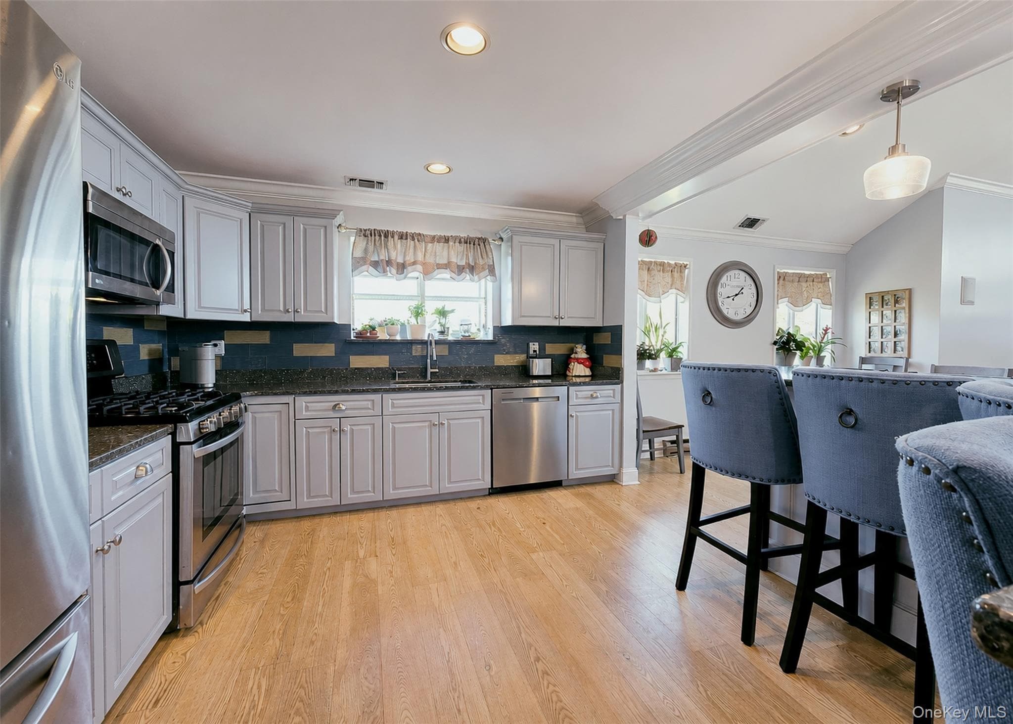 377 Quarry Pond Court thumbnail 8