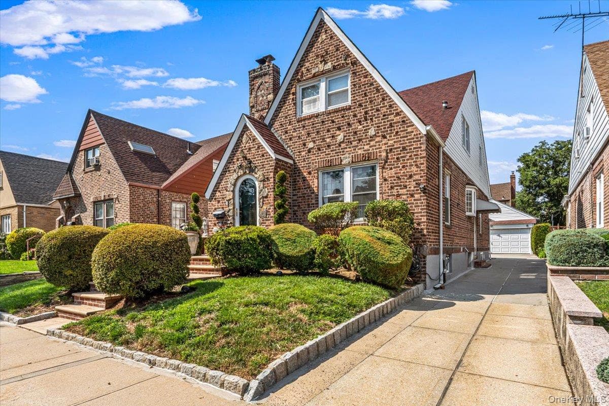 166-47 25th Avenue thumbnail 2