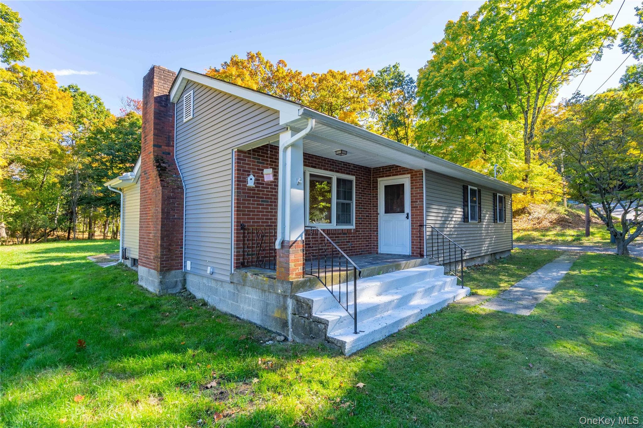 53 Mountain Road photo 1