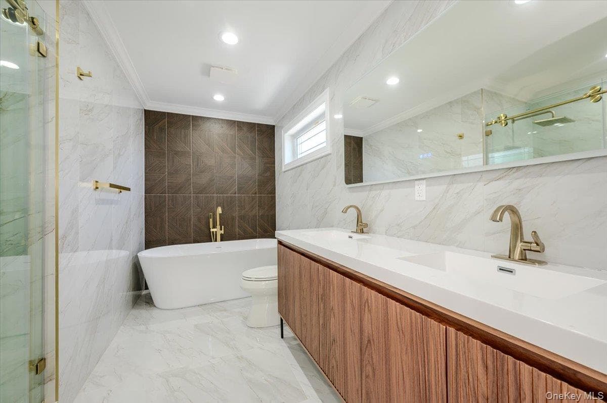 64 Landau Avenue thumbnail 18