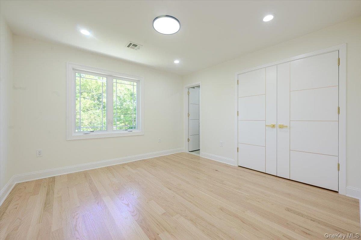 64 Landau Avenue thumbnail 21