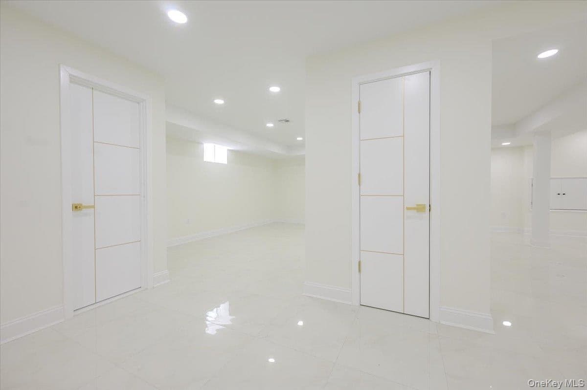 64 Landau Avenue thumbnail 32