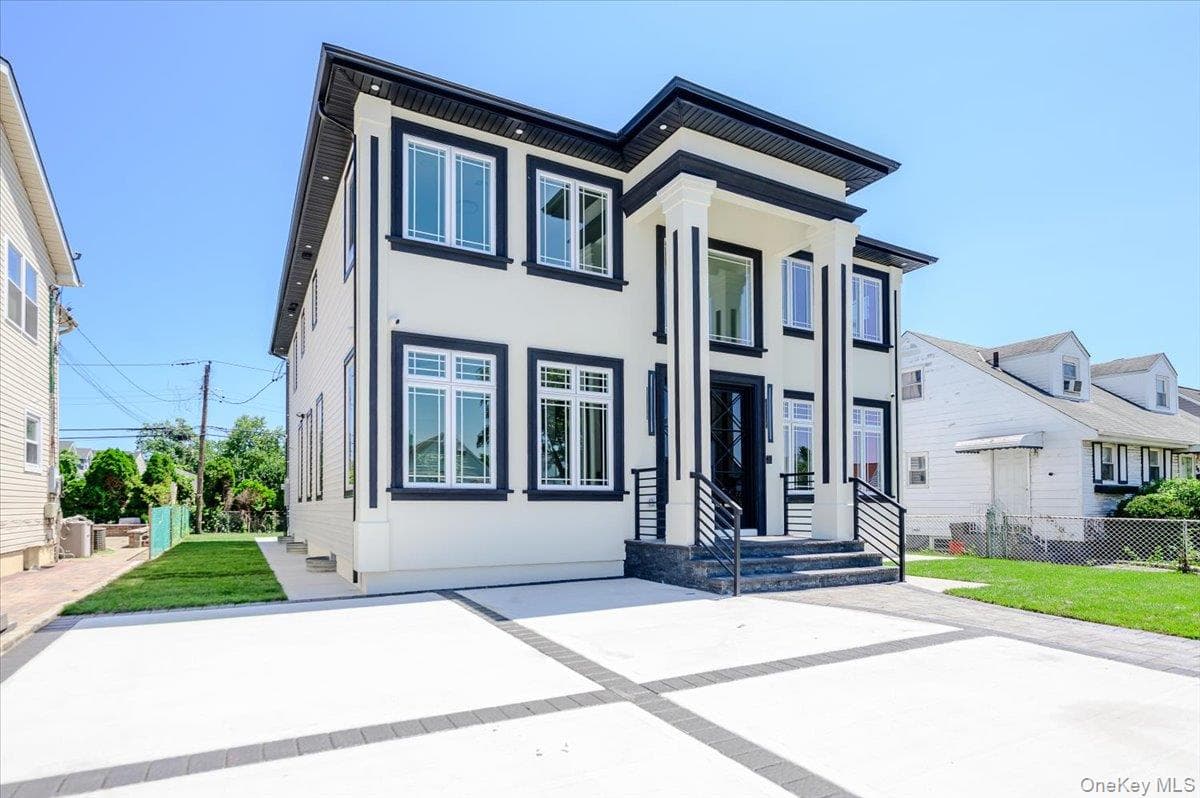 64 Landau Avenue thumbnail 40