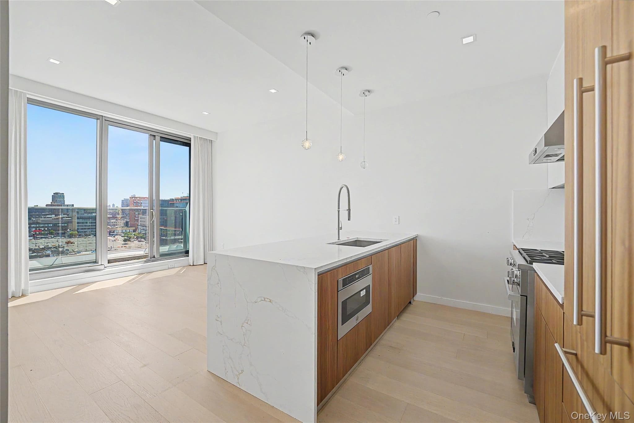 35-32 Leavitt Street Unit: 12B thumbnail 5
