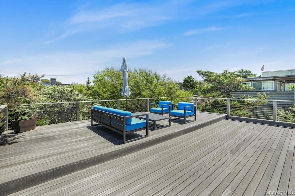 136 Beach Hill Walk thumbnail 14