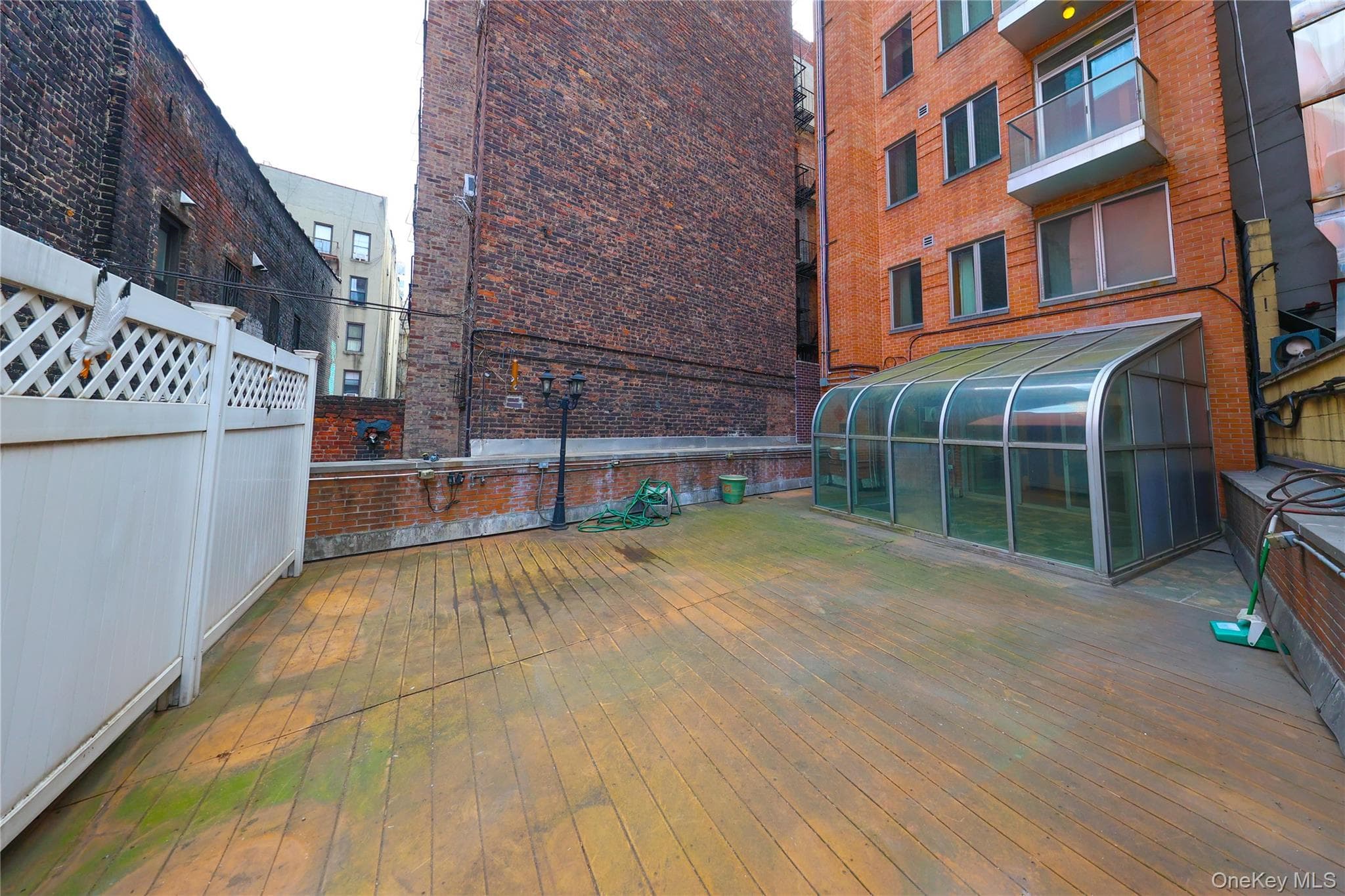 198 Grand Street thumbnail 16