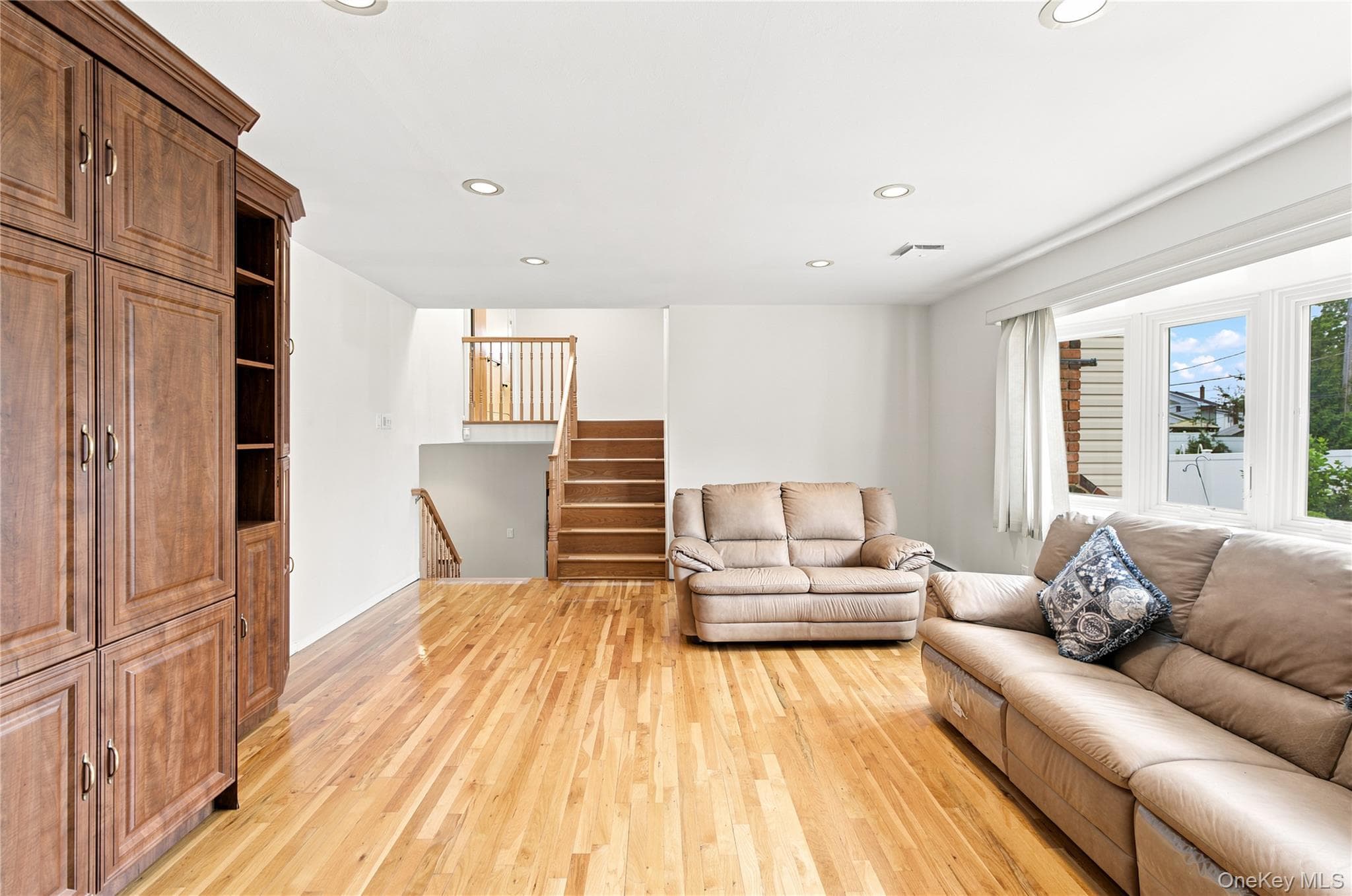 6 Navy Drive thumbnail 9