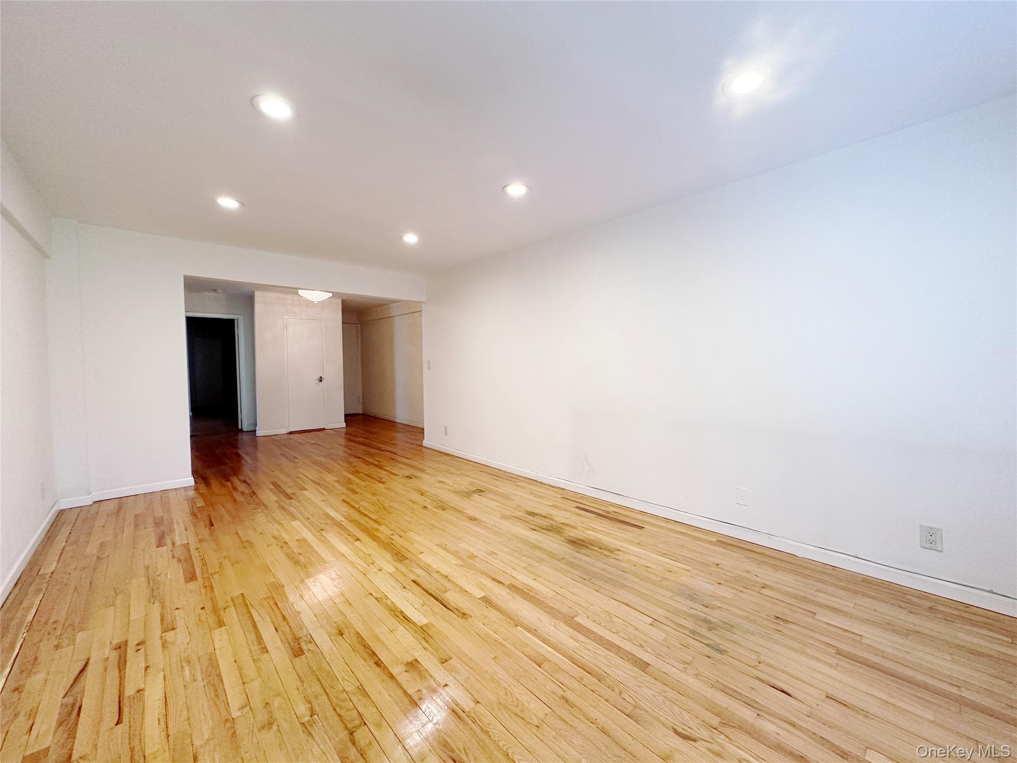 270 N Broadway Unit: 2HI thumbnail 4