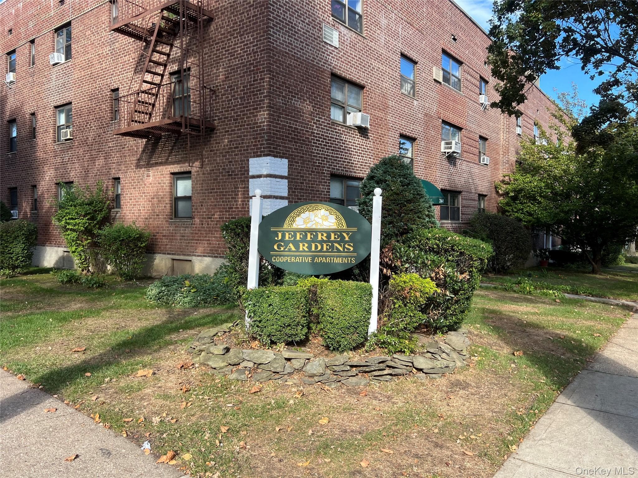 216-05 48th Avenue Unit: 2C, Bayside