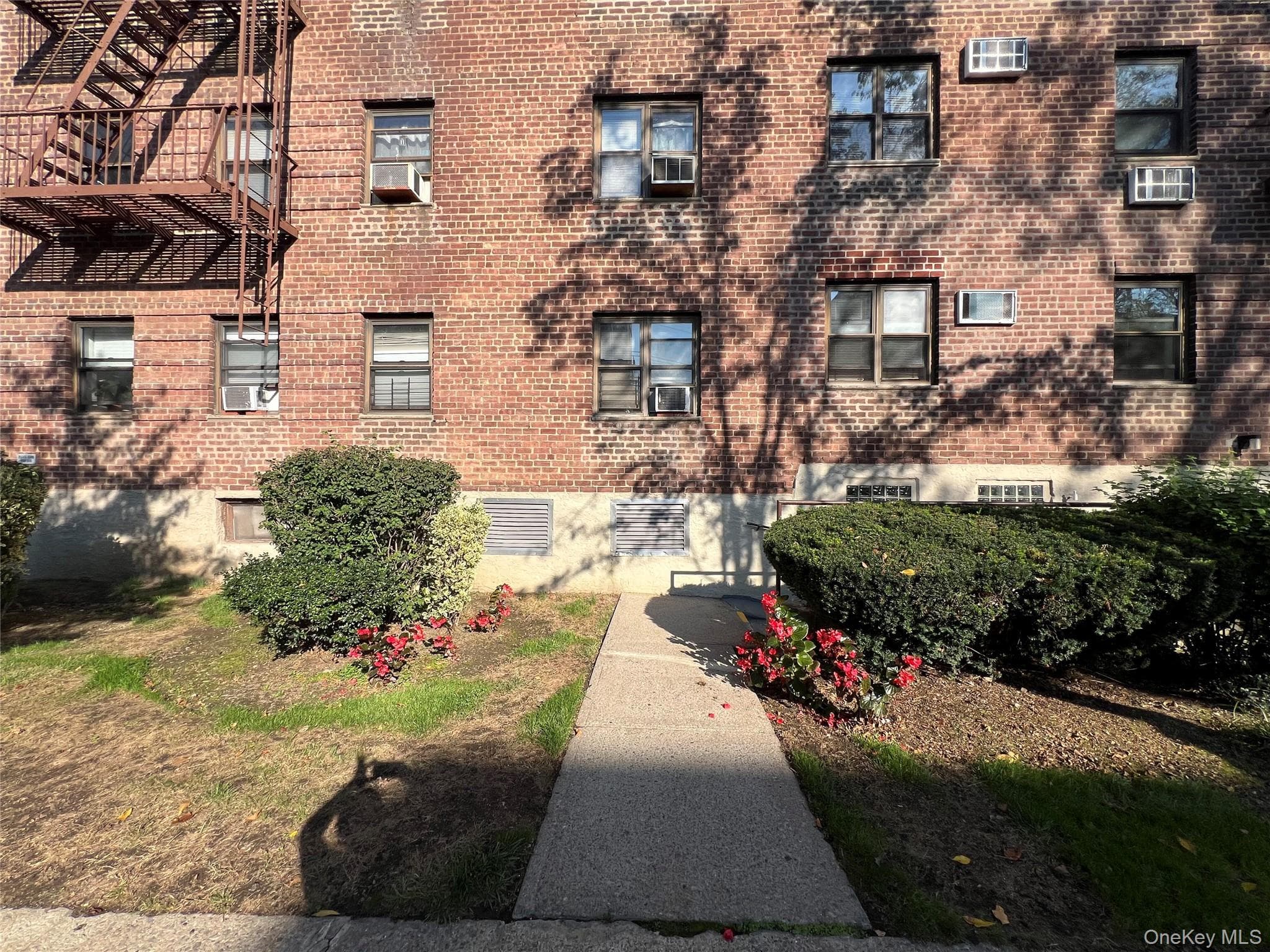 216-05 48th Avenue Unit: 2C thumbnail 24