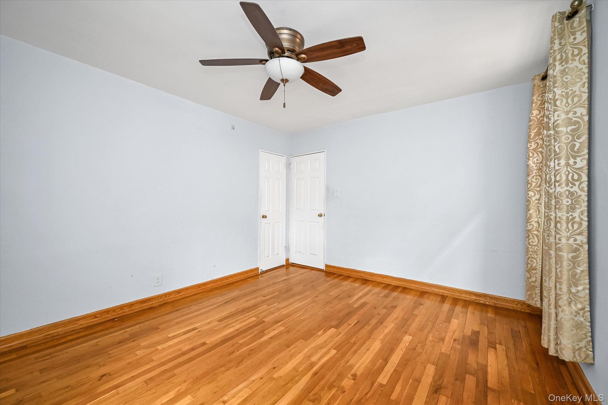 140-18 Burden Crescent Unit: 411 thumbnail 11