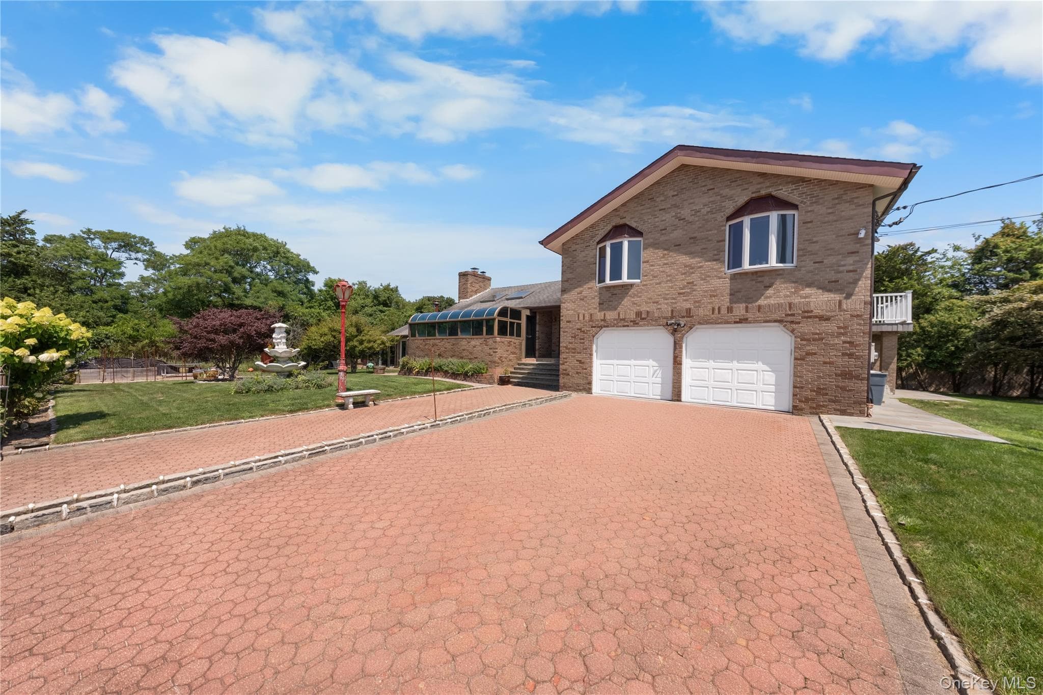 1 Grandview Drive, Shirley