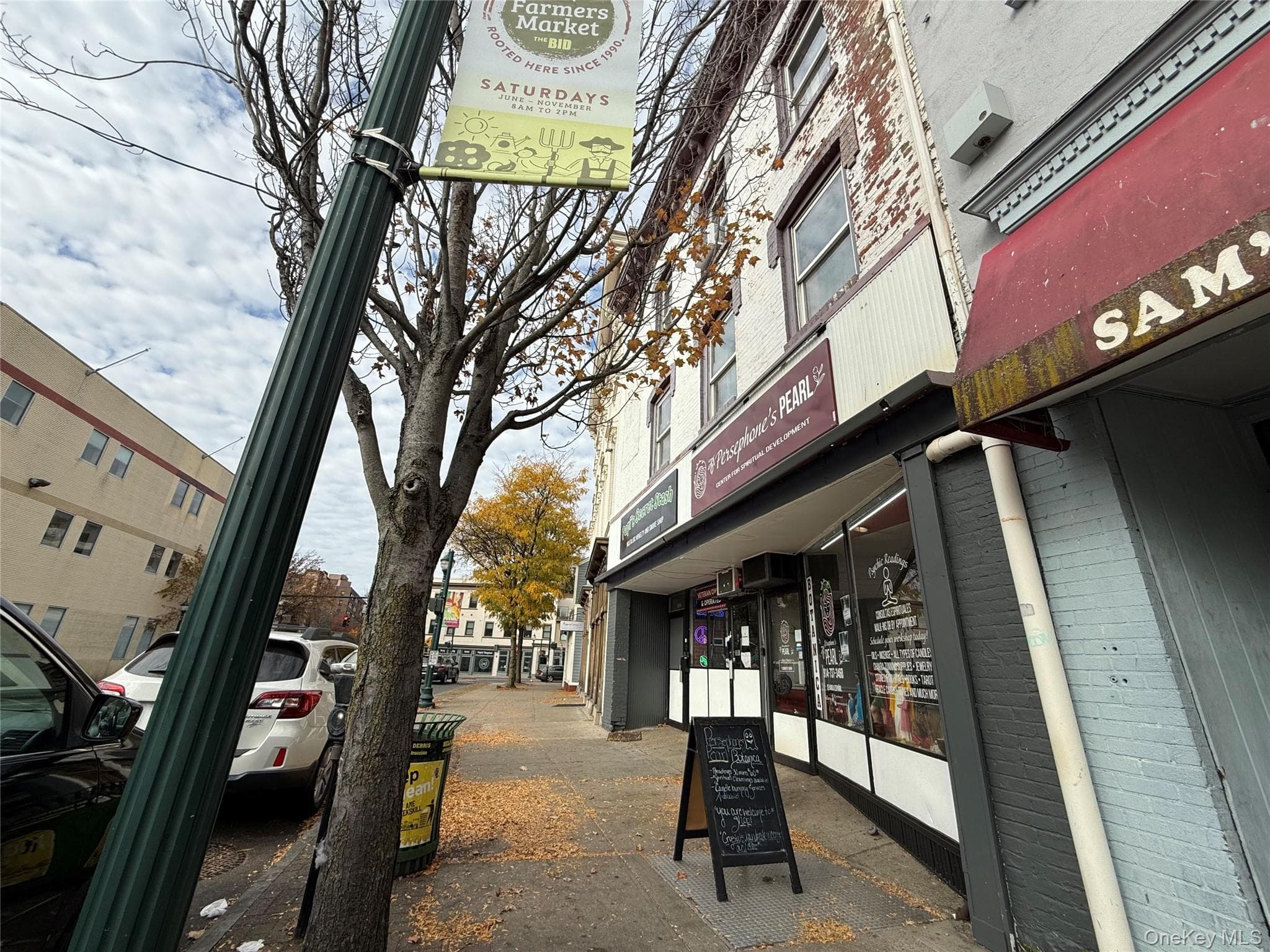 1014 Main Street thumbnail 2