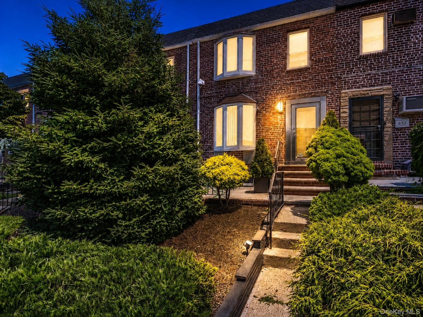 6361 76th Street, Middle Village