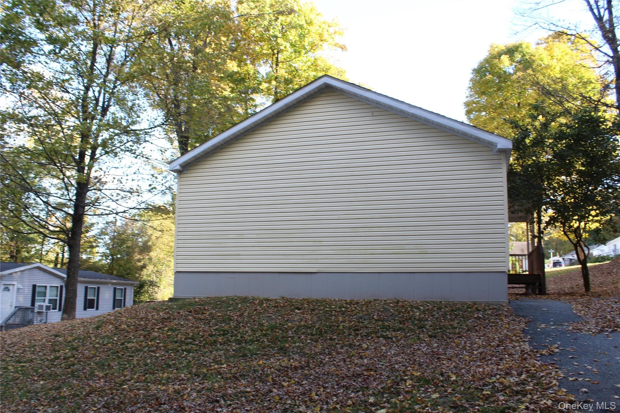 15 Curving Hill RD thumbnail 2