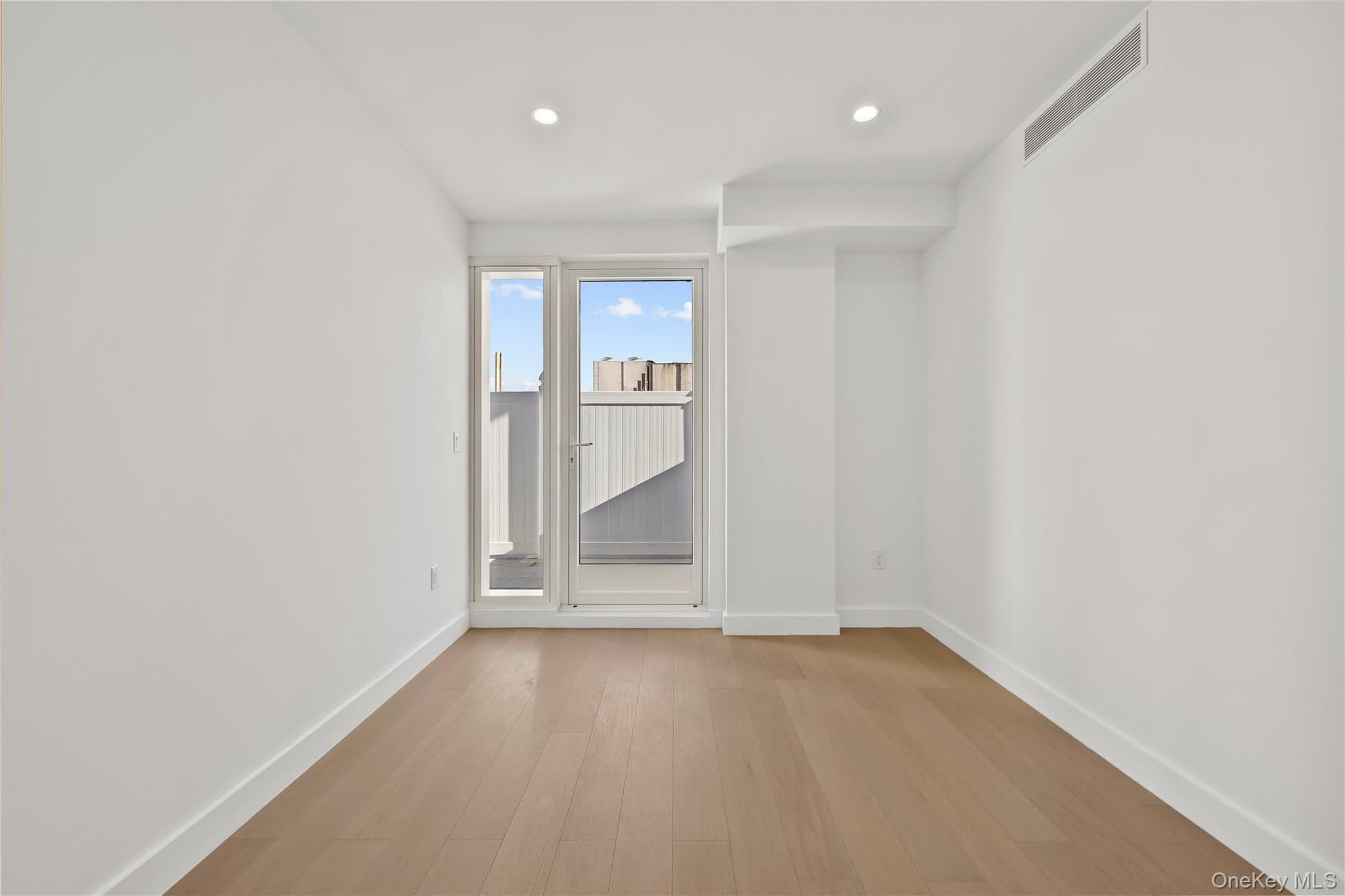 150-02 Northern Boulevard Unit: 3A thumbnail 25