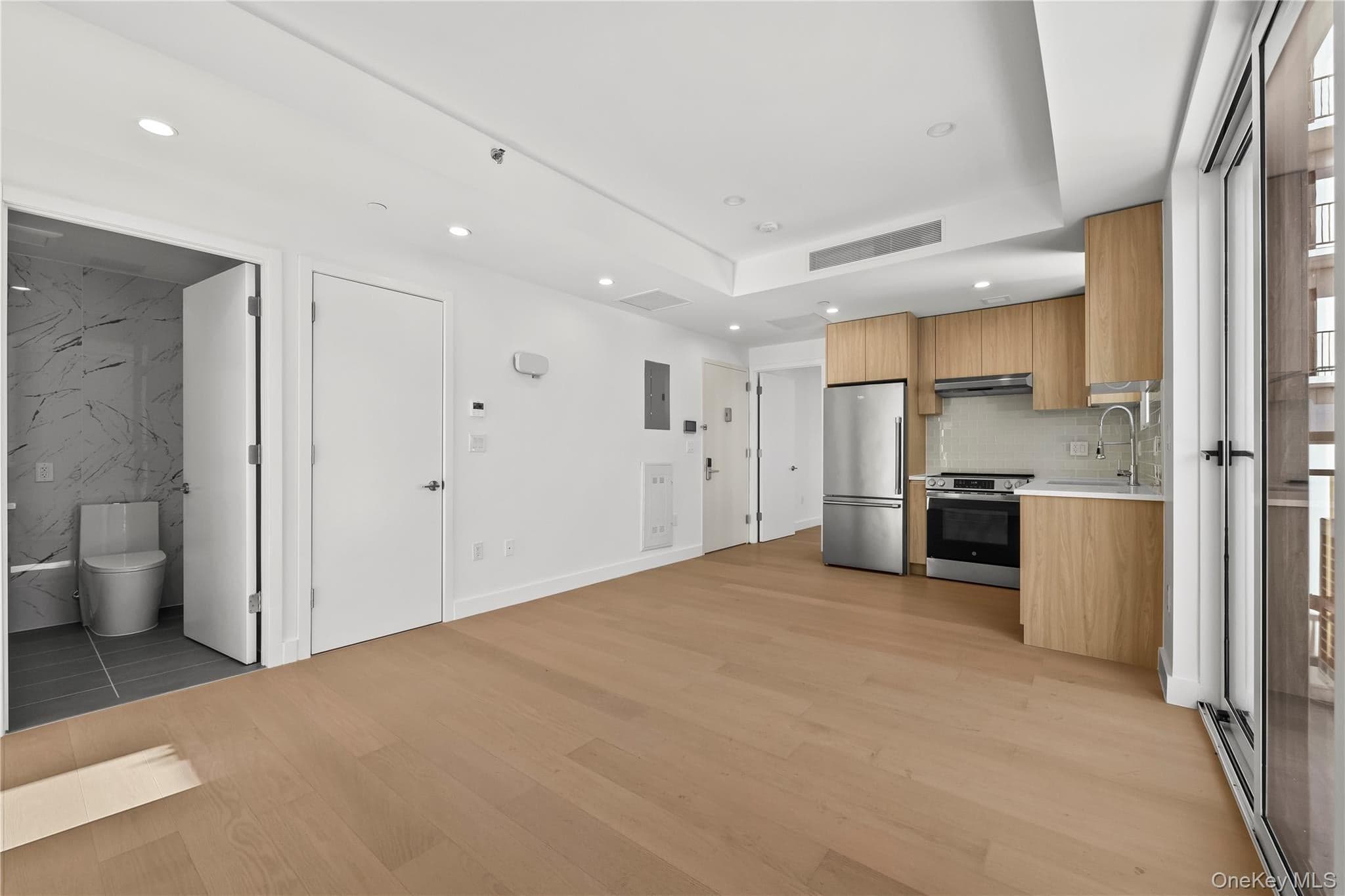 150-02 Northern Boulevard Unit: 3A thumbnail 9