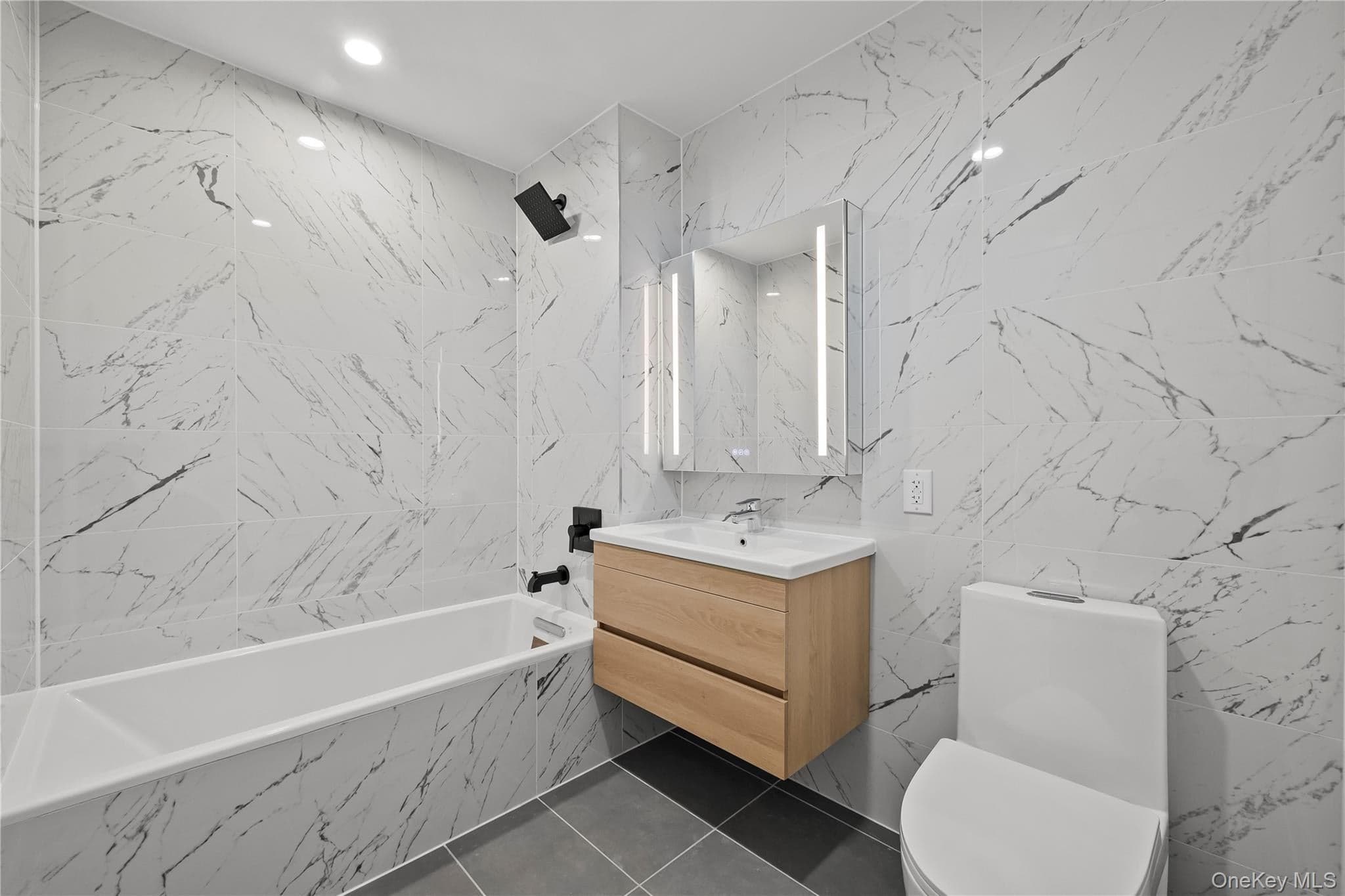 150-02 Northern Boulevard Unit: 3A thumbnail 18