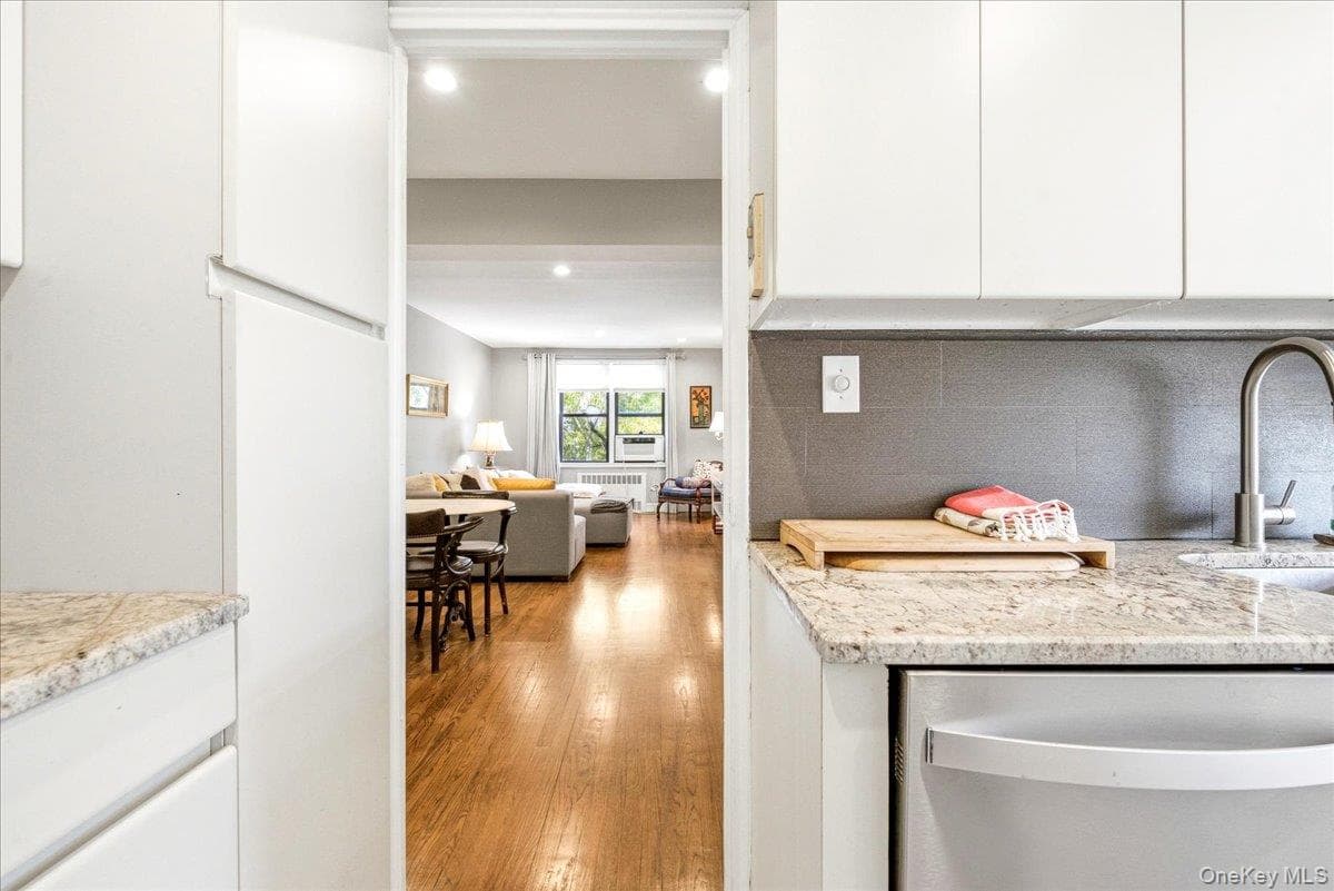 102-32 65th Avenue Unit: A44 thumbnail 10