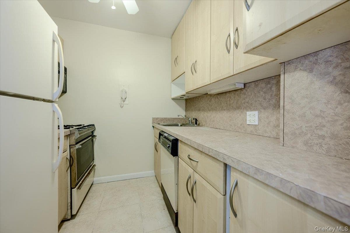 450 Shore RD Unit: 1A thumbnail 6