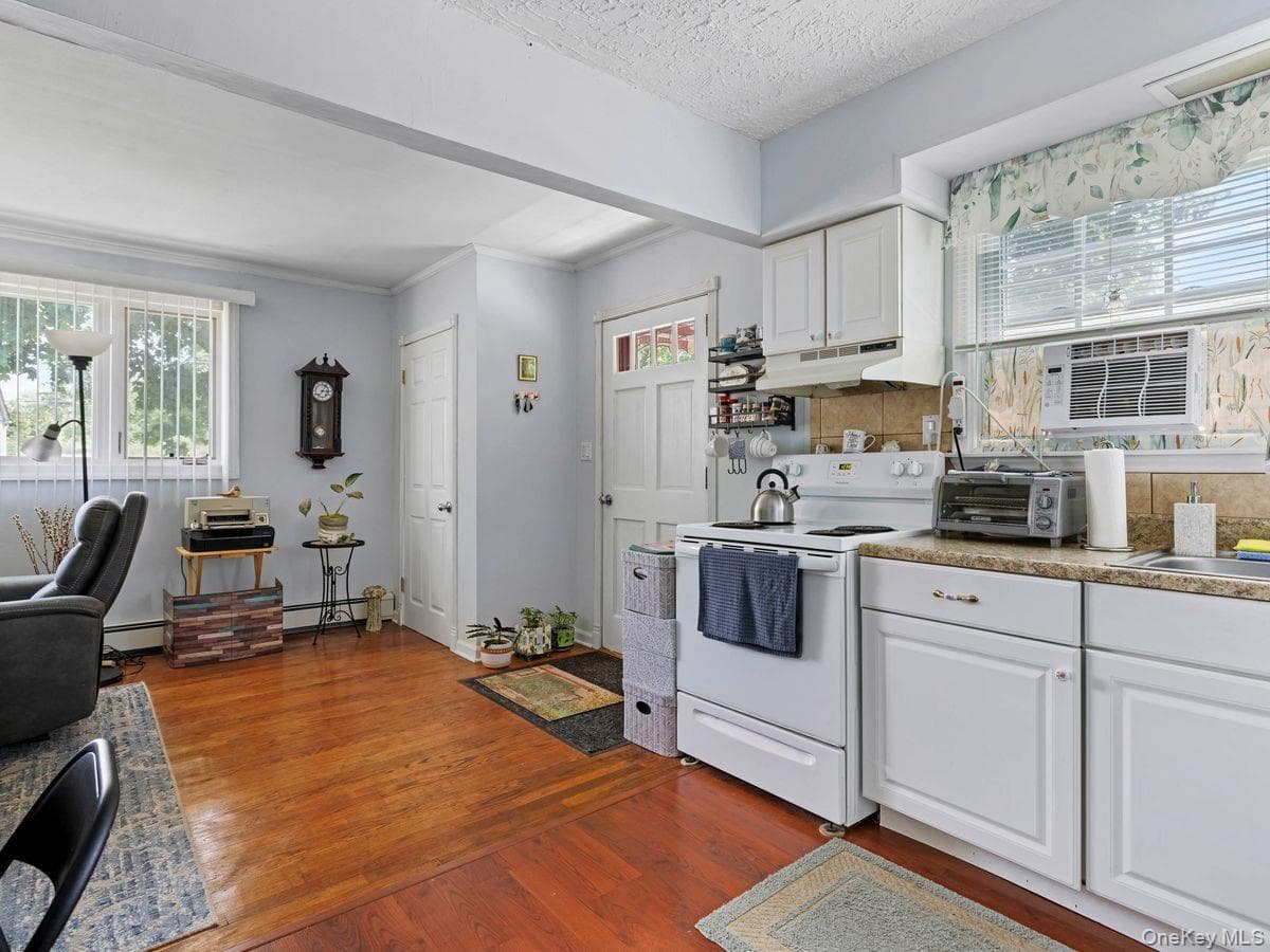 105 S Chapel Hill Road thumbnail 22