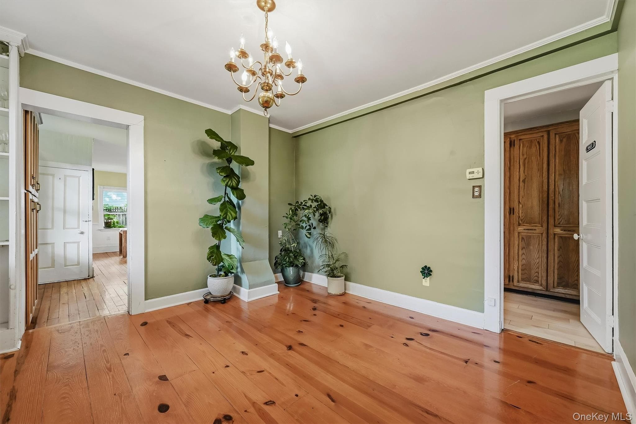 180 N Church Street thumbnail 11
