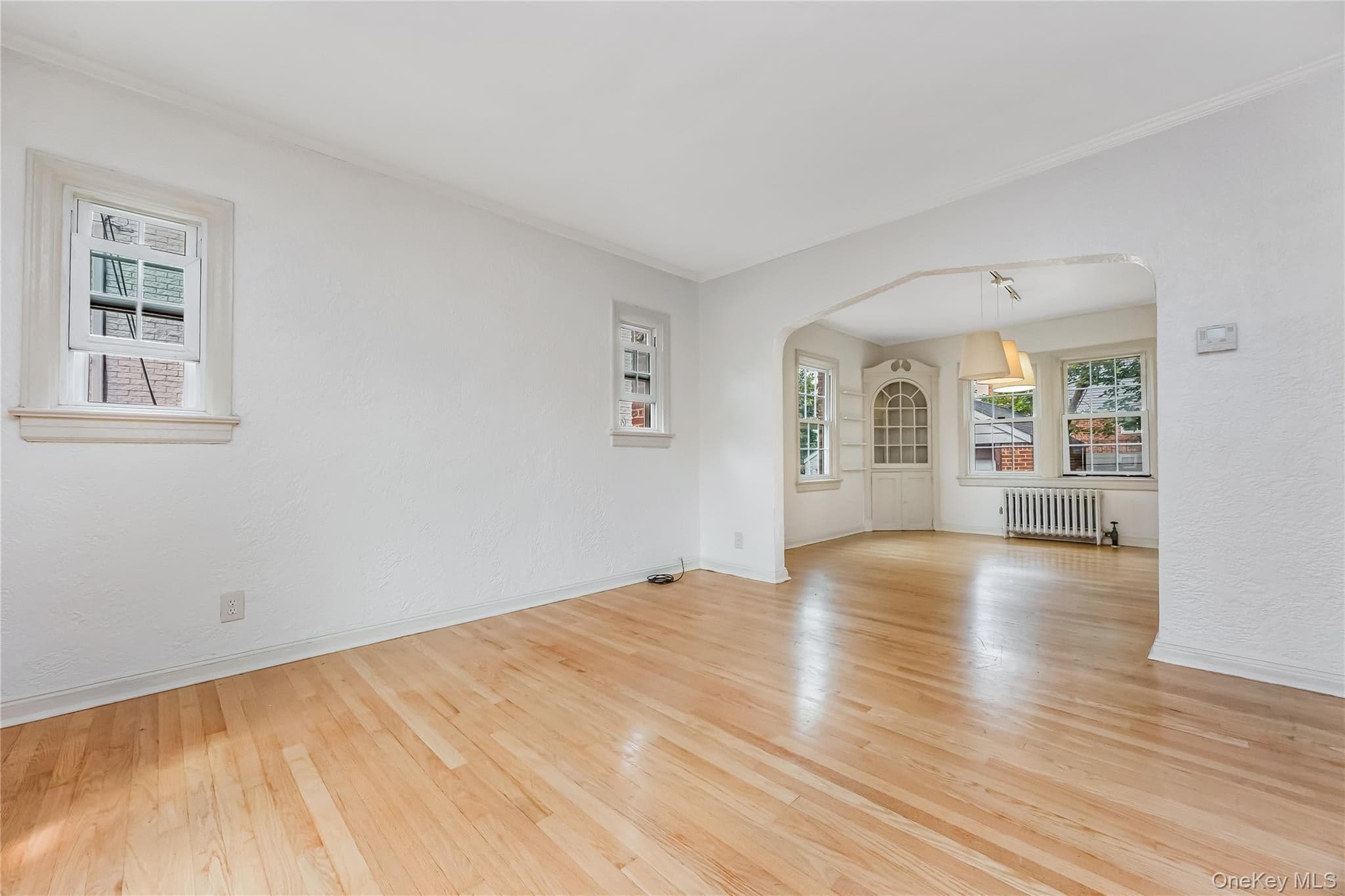 24829 Cambria Avenue thumbnail 4