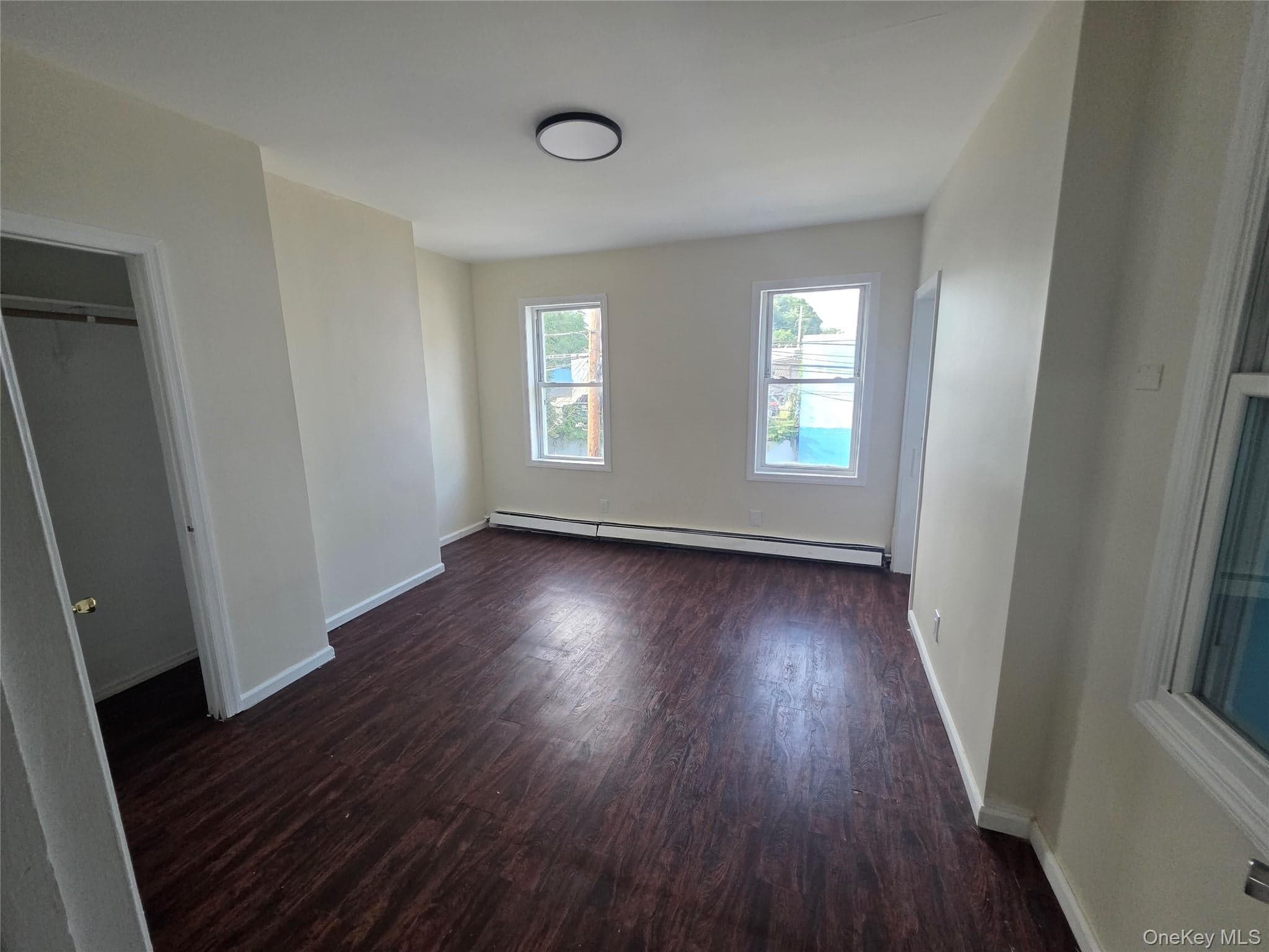 127 W Parmenter Street thumbnail 2