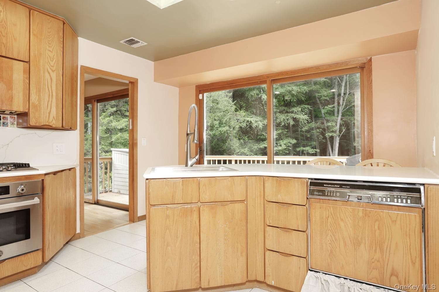 160 Pascack Road thumbnail 8