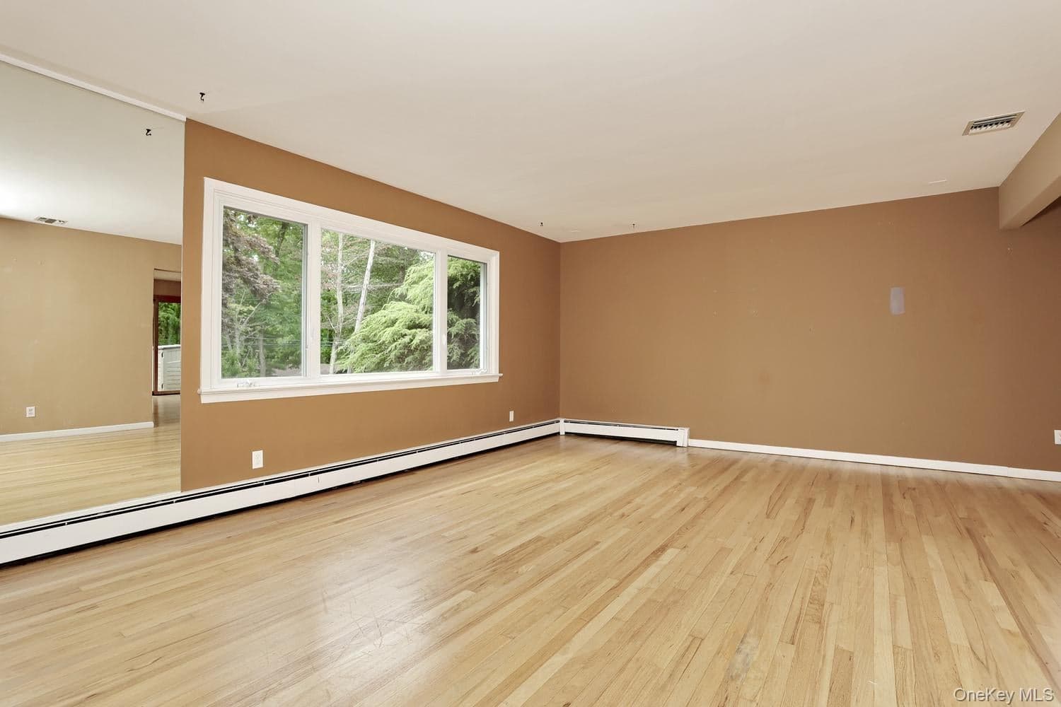 160 Pascack Road thumbnail 5