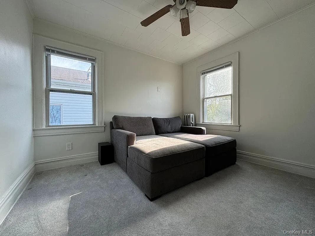 1630 E 52nd Street thumbnail 13
