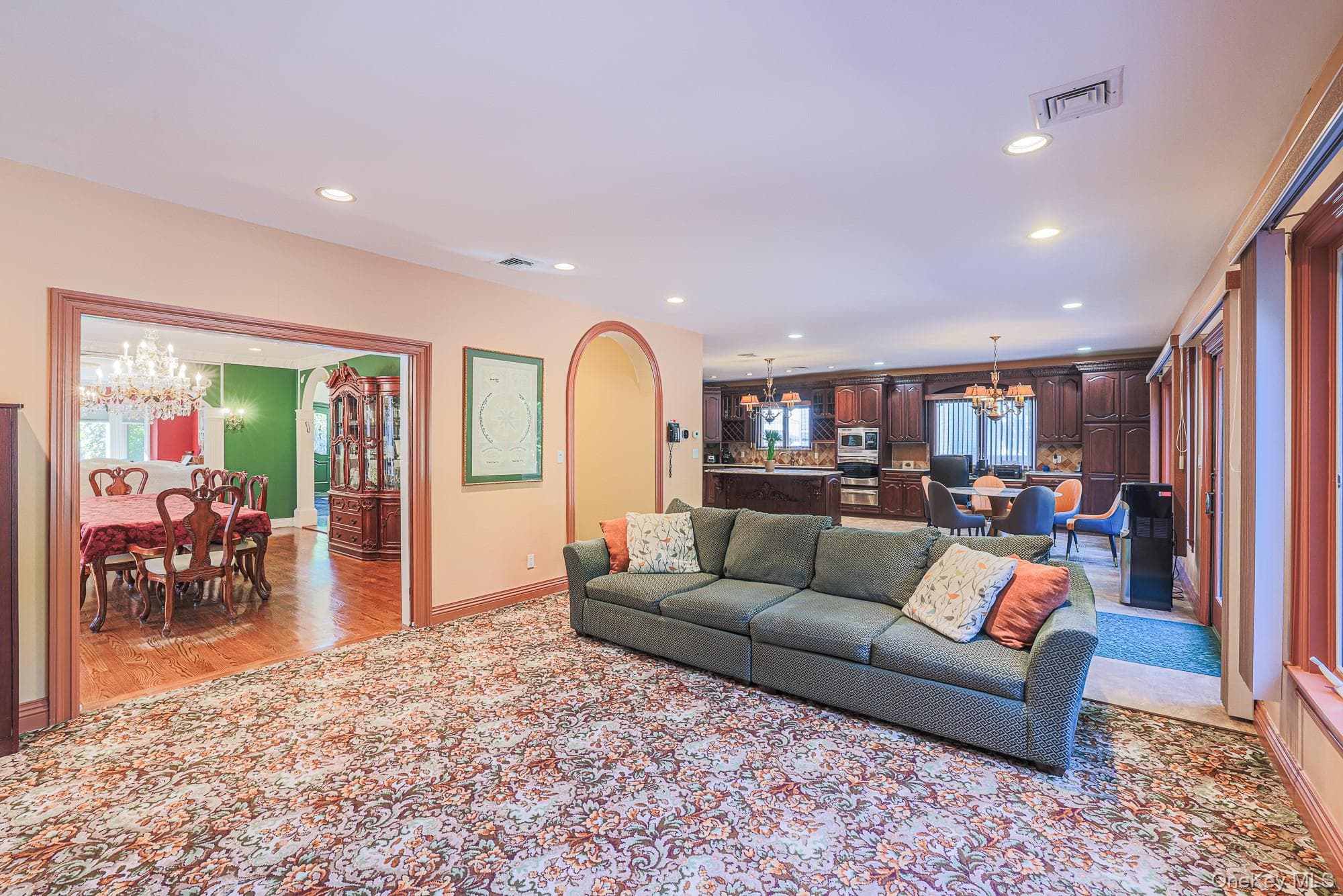 410 Broadway thumbnail 10