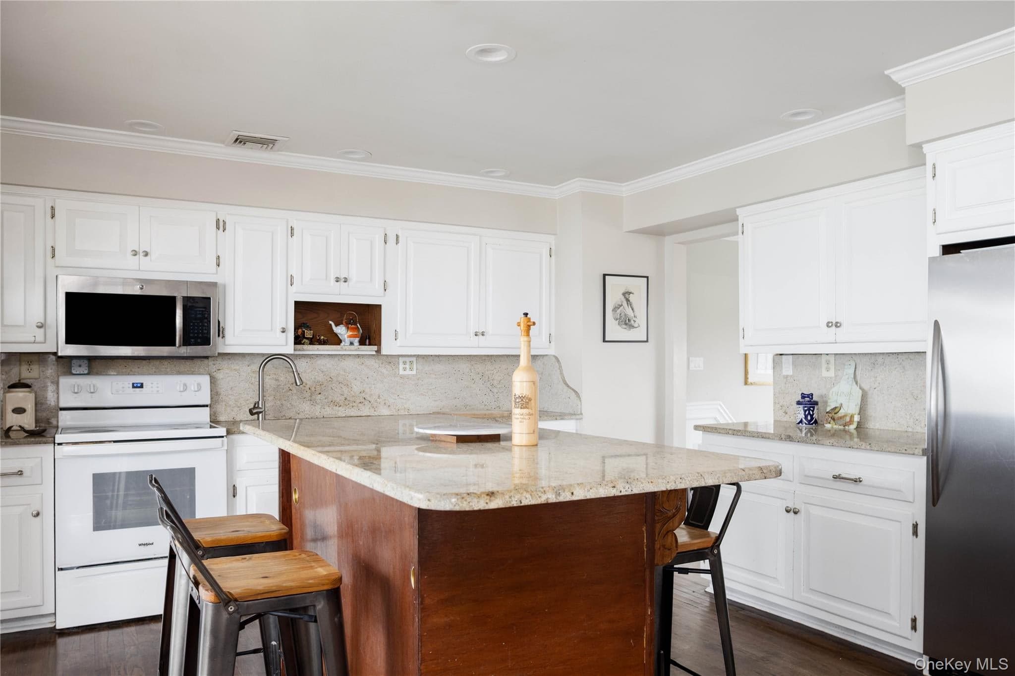 795 Glen Court thumbnail 11
