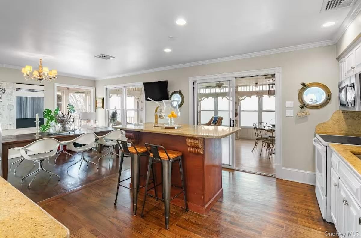 795 Glen Court thumbnail 8
