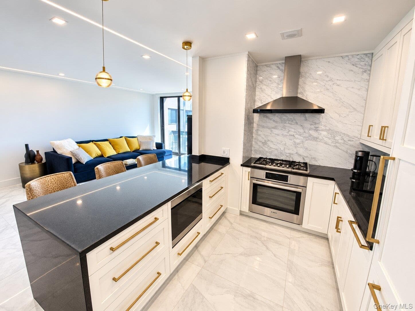 27110 Grand Central Parkway Unit: 33R thumbnail 8