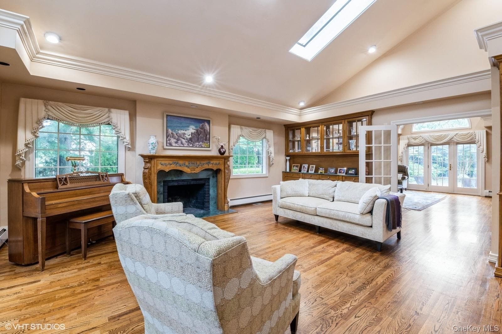 835 Barberry Lane thumbnail 7
