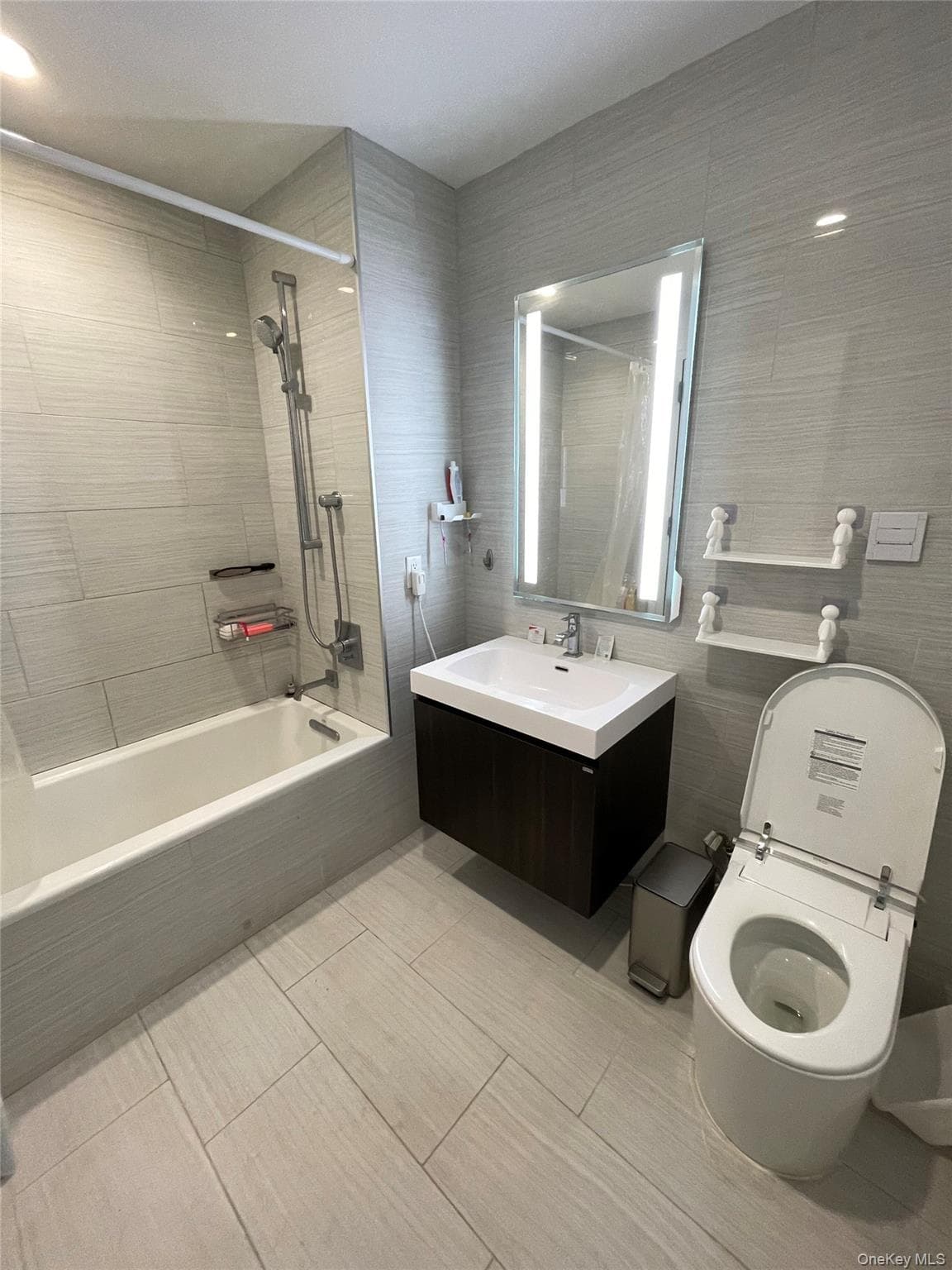 131-05 40th Road Unit: 15M thumbnail 2