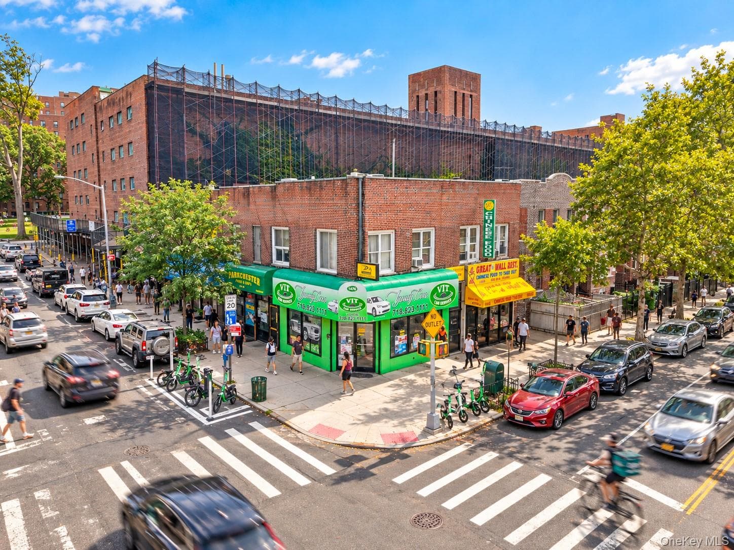 1476 White Plains Road thumbnail 4